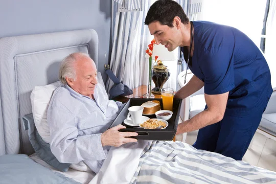5 consigli su come prendersi cura degli anziani